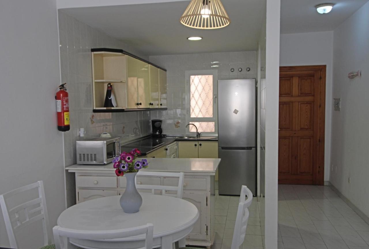 Carihuela Beach Apartment, 2Nd Line ตอร์เรโมลิโนส ภายนอก รูปภาพ