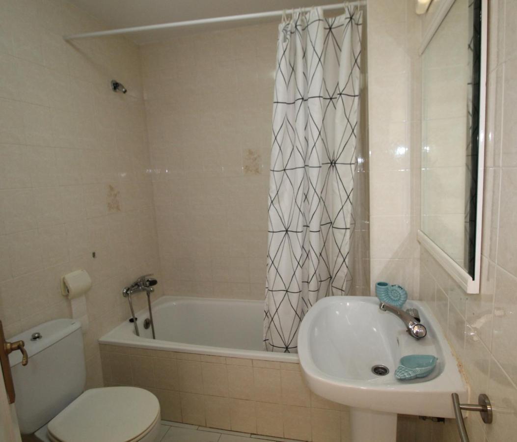 Carihuela Beach Apartment, 2Nd Line ตอร์เรโมลิโนส ภายนอก รูปภาพ