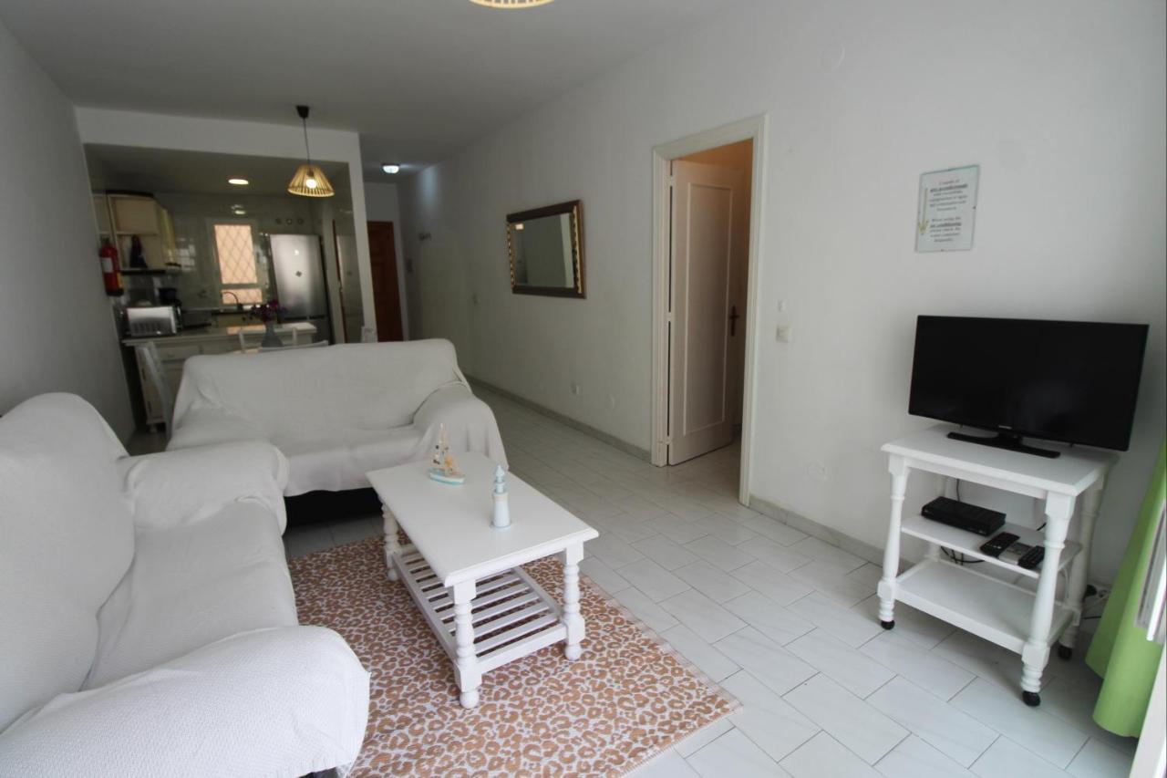 Carihuela Beach Apartment, 2Nd Line ตอร์เรโมลิโนส ภายนอก รูปภาพ
